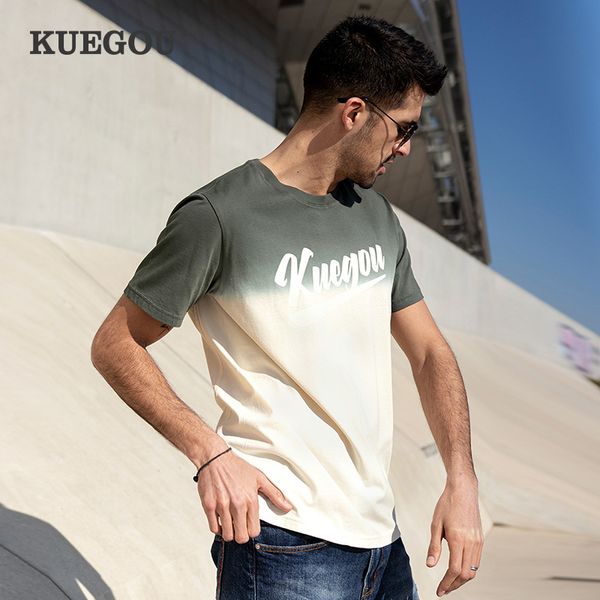 Kuegou 100% algodão roupas masculinas dip tintura t-shirt manga curta moda gradiente tshirt verão alta qualidade top plus size 90026 210524