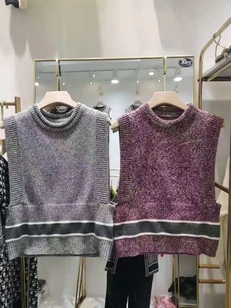 

cashmere women's 21 spring and autumn new temperament age reduced letter jacquard round neck i-shaped knitted vest, White