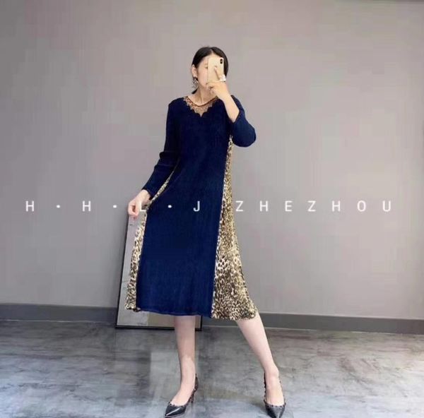 

dress miyake fold of leopard patchwork three quarter v-neck, Black;gray