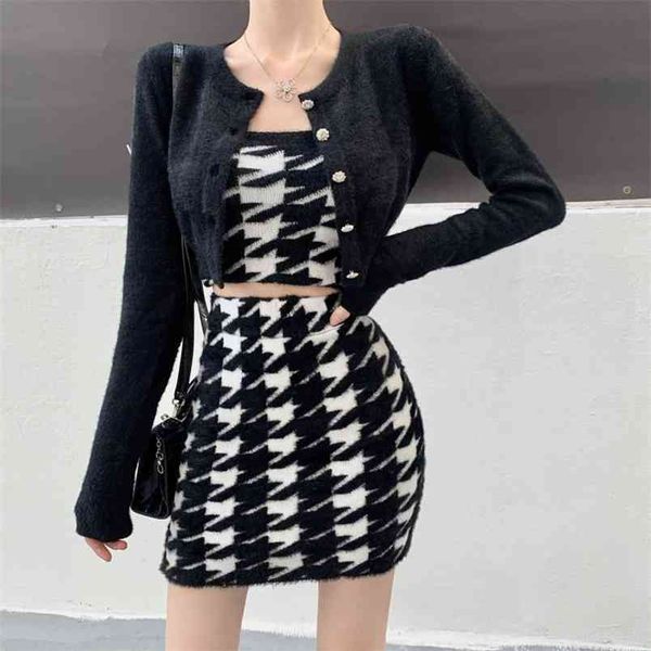 

sweet plaid knitted three-piece women crop single-breasted long-sleeved sweater cardigan short strap mini skirt suits 210514, White