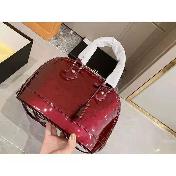 

designer women's embossed shoulder bag size 25cm