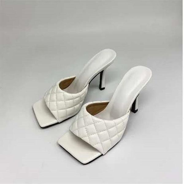 

slippers 2021 spring and summer european american square toe bread-shaped fashion sandals simple stiletto high-heel, Black