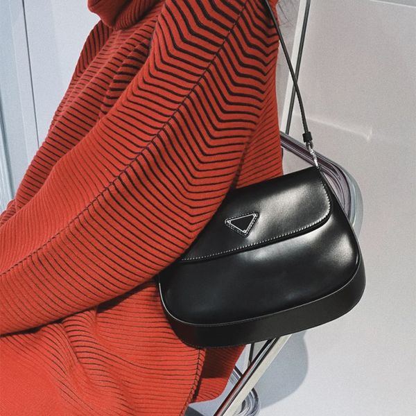 

luxurys bags 2021 mid hobo ancient french stick p family cleo armpit crescent triangle label bag leather one shoulder handbagdesigners