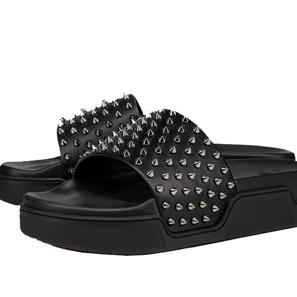 

outlet slipper men rivets shoes red bottom scuffs luxuryss sandals women designerss flat slides loubi flops pool fun paris summer beach s uj, Black