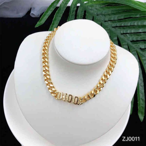 

2022 latest factory wholesale letter necklace feminine temperament with street snet red same clavicle chain, Silver