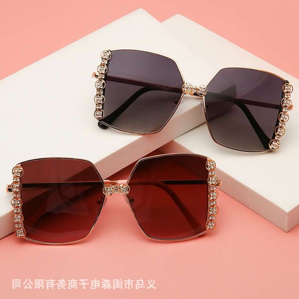

sunglasses, female glasses, korean version, tiktok, red ins street, uv protection., White;black