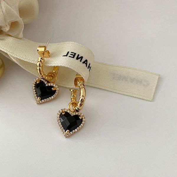 

korean french black gold love earrings, minority design, high sense of temperament earrings, trend in, Golden
