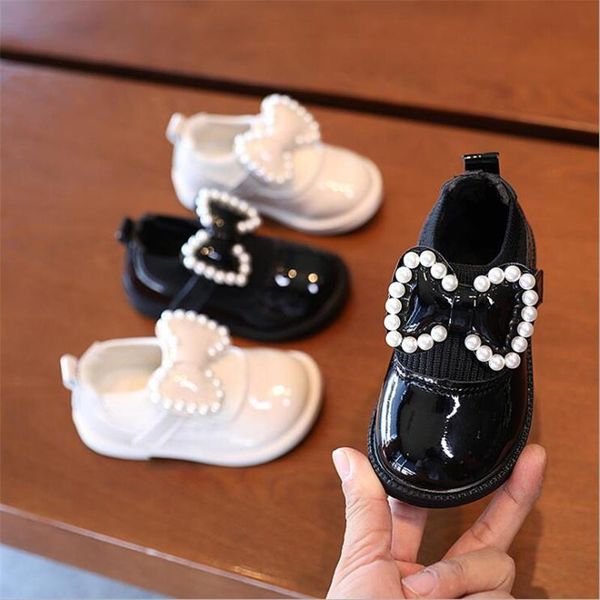 

flat shoes autumn winter female baby leisure plus velvet leather girl fashion pearl bow princess soft-soled boots, Black;grey