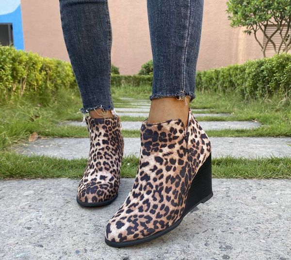 

fall women's sho leopard high heels large wedge heel martin boots, Black