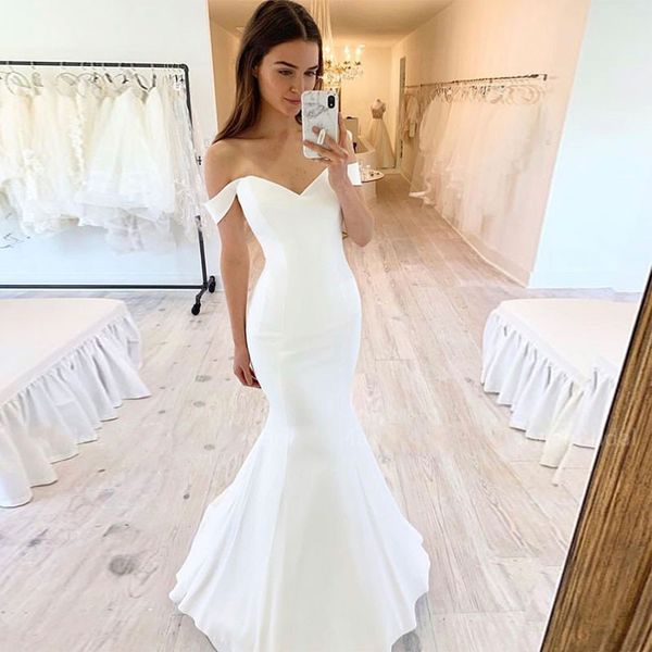 2022 Nuovi abiti da sposa a sirena con spalle scoperte Boho Designer semplice Vestido De Noiva Abito da sposa formale Raso morbido