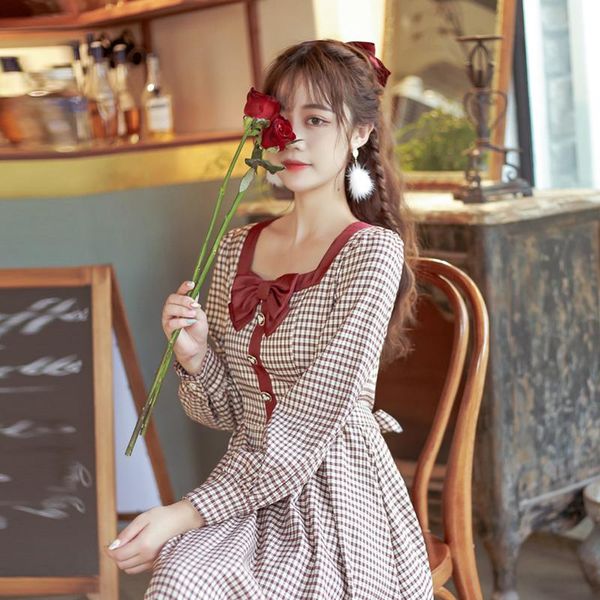 

square collar plaid dress 2021 design sense niche french retro small long sleeve autumn casual dresses, Black;gray