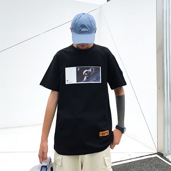 

t-shirts chaozhou brand men's astronaut short sve t-shirt wear guochao loose couple's half bottom shirt, White;black