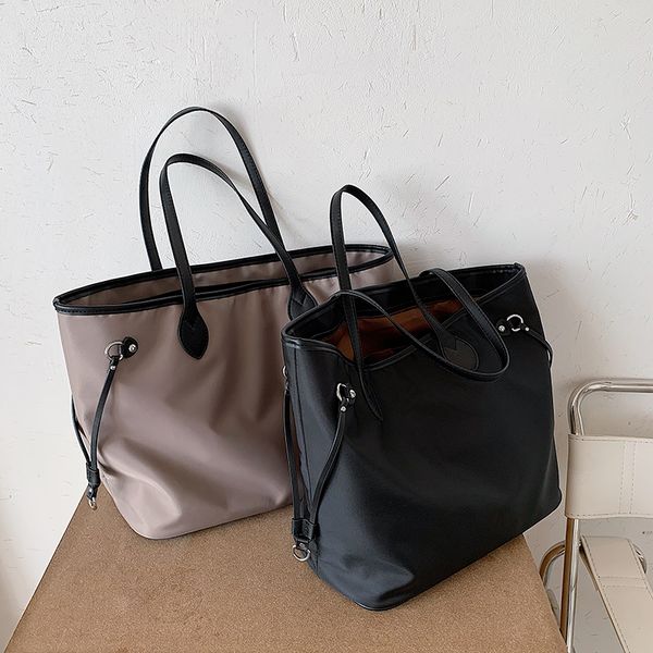 

designer- nylon shloulder bags for women 2021 luxury designer simple handbags large capacity winter totes bag sac, Black;red