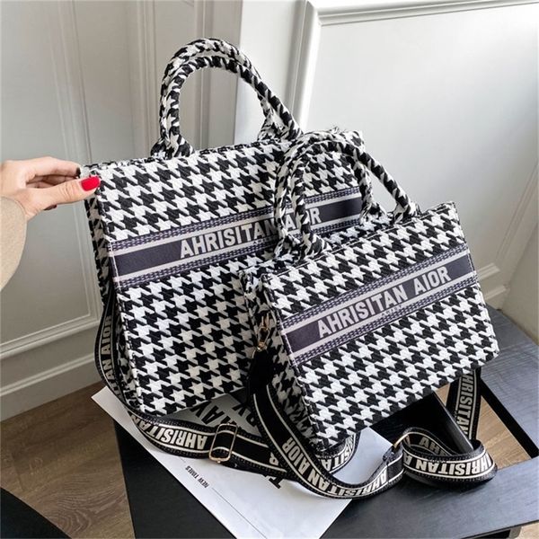 

outlet sale 80% off versatile large capacity hand bag women's new canvas embroidery tote bag