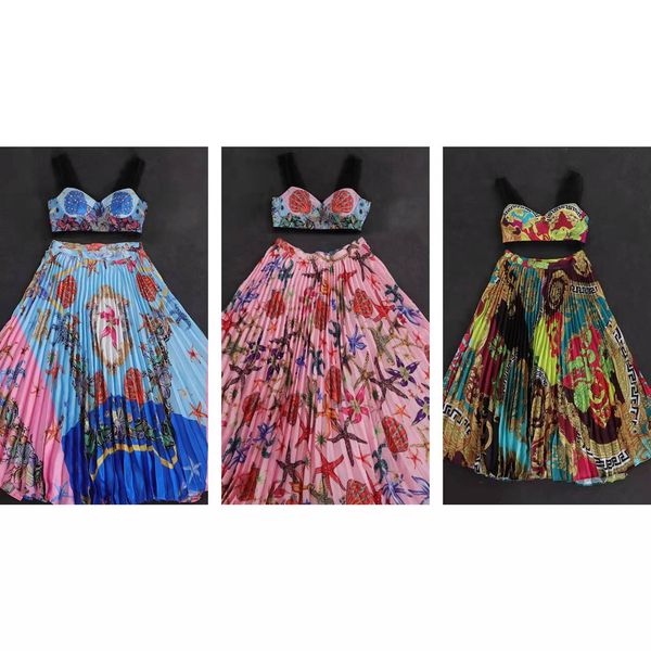 

new baroque holiday style camisole + high waist printed pleated skirt suit, White