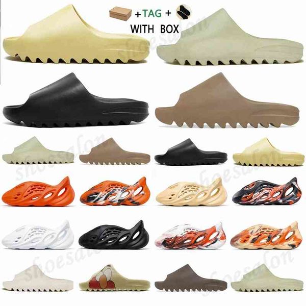

2021 2021 foam runner kanye clog west sandal black slide fashion slipper women mens tainers bone designers beach sandals slip-on shoes