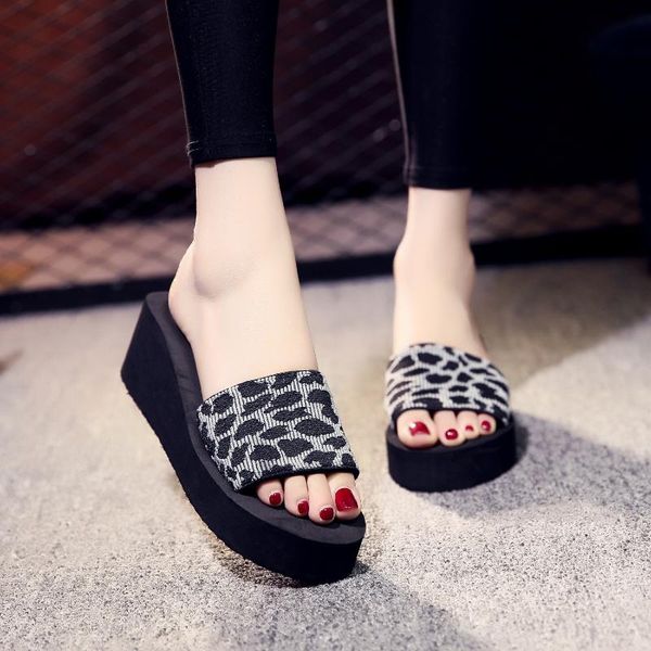 

summer leopard print women's heavy bottom home slippers beach shoes, Black