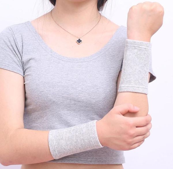 

wrist support s bamboo charcoal brace all-around light and breathable sweat-absorbent sports warm, Black;red