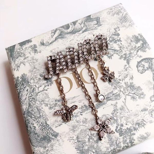 

75% off outlet online new high version bee letter tassel brass brooch, Gray