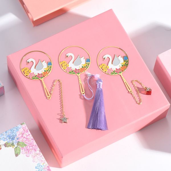 

souvenir creative chinese style swan metal fan bookmark brass paint tassel can be a cultural and