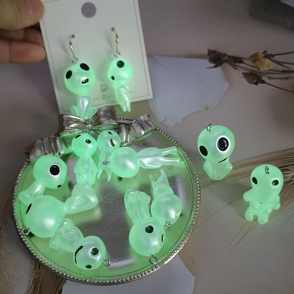 

charms 10pcs funny and fun luminous ghost alien pendant necklace creative diy jewelry accessories handmade material package, Bronze;silver
