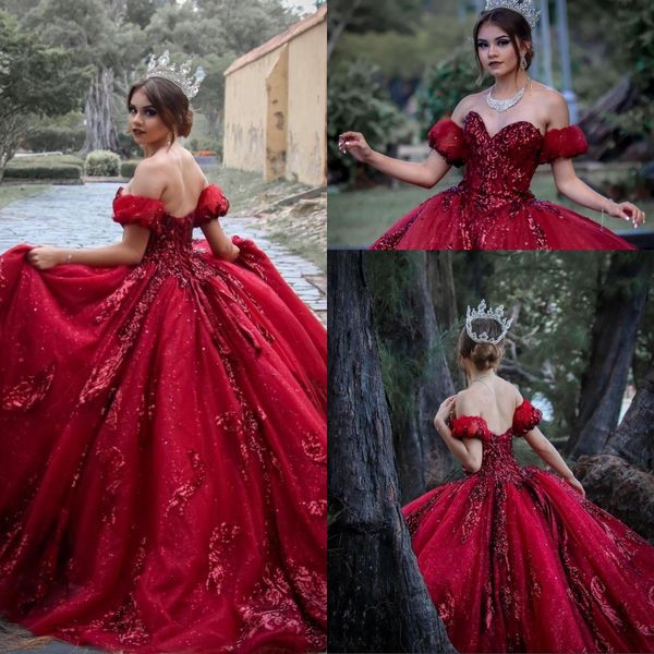 2021 Abiti da ballo rosso scuro sexy Quinceanera con spalle scoperte Paillettes in pizzo con paillettes Sweet 16 Sweep Train Plus Size Party 283w