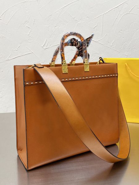 

designer tote bag branded crossbody mini luxurys bags handbag brown brand smooth surface design fashion one-shoulder messenger