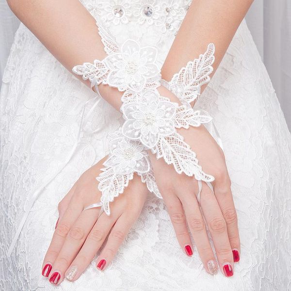 

bridal gloves applique short white elegant lace wedding fingerless accessories