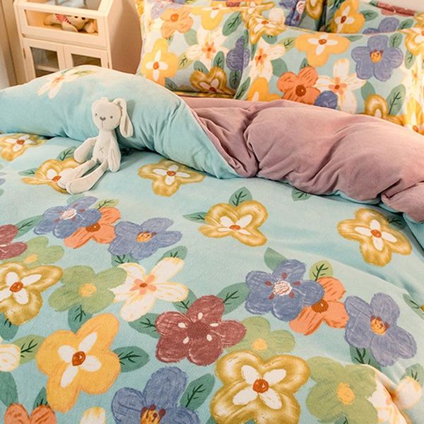 

bedding sets winter coral velvet bed 4-piece set of milk sheet flannel duvet cover 3-piece spring and autumn