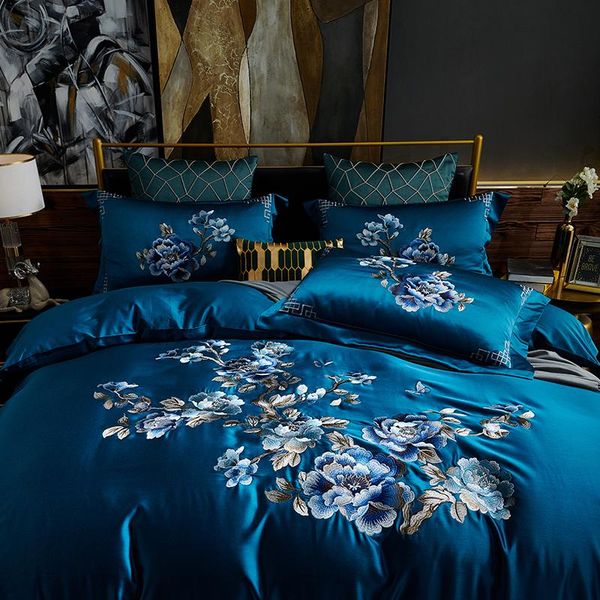 

bedding sets luxury american style flowers embroidery egyptian cotton set satin silky duvet cover bed sheet pillowcases home textiles