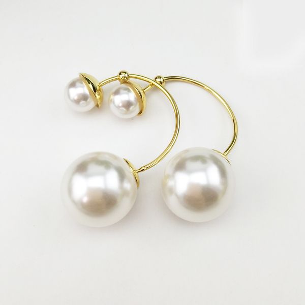 

women's d family size pearl hook earrings, Silver