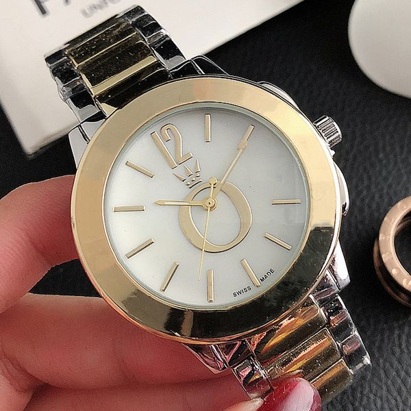 

simple, generous, exquisite fashion temperament crown watch waterproof 10m zircon watch