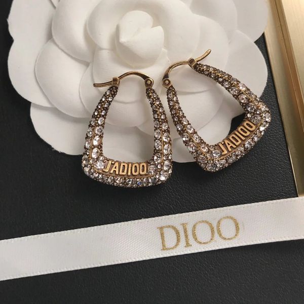 

charm letter earring network red blogger's same u-shaped advanced design full diamond earrings female, Golden