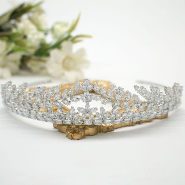 Fermagli per capelli Mollette Boutique in stile coreano Rame intarsiato con diamanti Intarsiato Zircone Temperamento nuziale Corona Tuinga