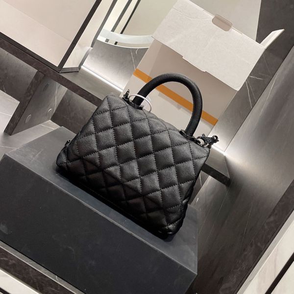 

womens spring summer classic mini flap designer bags co handle totes matelasse chains crossbody shoulder cosmetic calfskin cavair leather lu