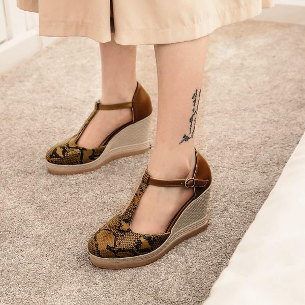 

dress shoes 2021 fashion snake print women wedges pumps high heels sandals strap buckle chaussures femme platform sandalia feminina, Black