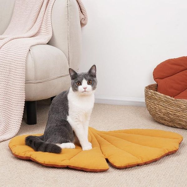 

cat beds & furniture leaf shape soft bed mattress for dogs two-color and double-sided durable pet