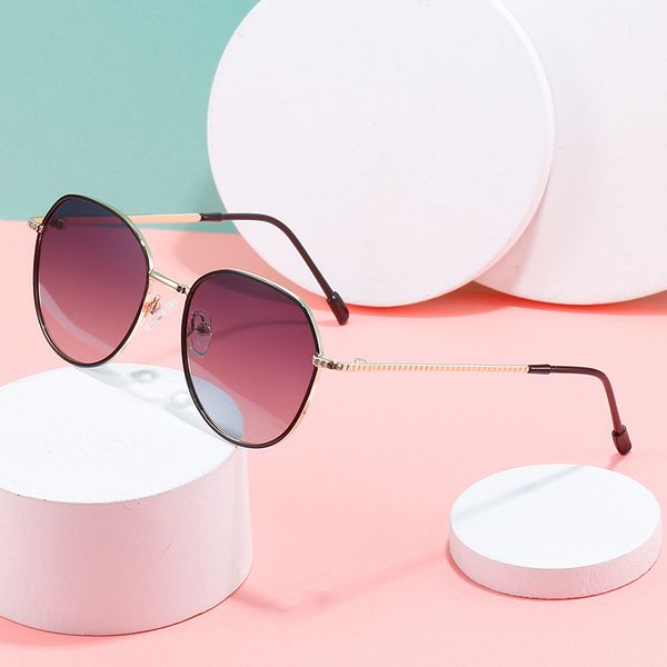 

designer 2021 new irregular frame children's women's polarized sunglasses cute net red same uv resistant sunglasses, White;black