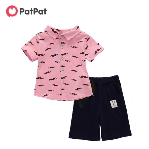 Chegada verão 2-peça bebê / criança menino elegante bigode impressão e shorts conjuntos roupas 210528