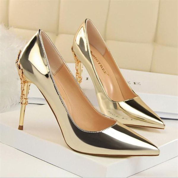 

dress shoes classic metal carved heels women's party 2021 shallow patent leather fashion women pumps pointed high 10cm, Black