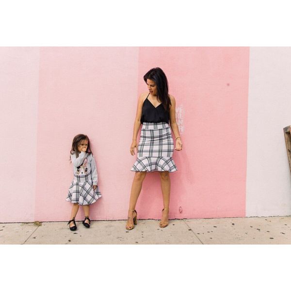 

fashionable short digital printed skirt for parents and children, Black