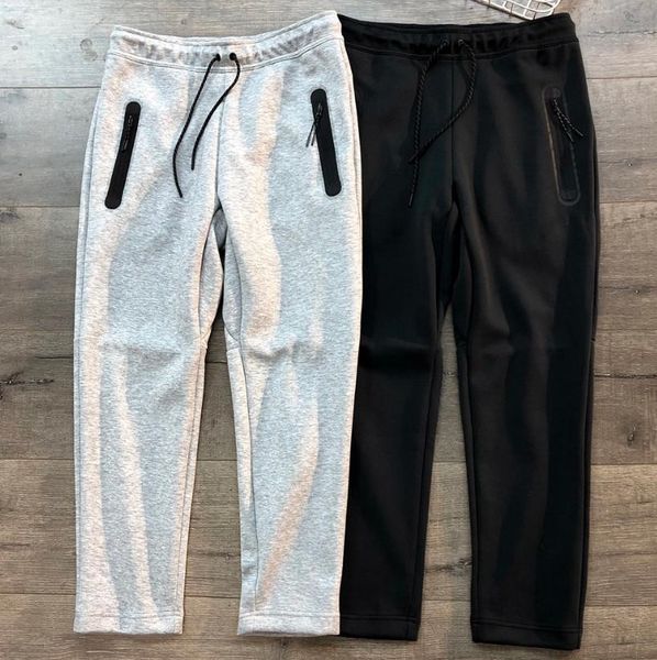 

2021 spring summer designer sweatpants mens red stripes pants famous letter print casual footwear new tech fleece joggers trousers, Black
