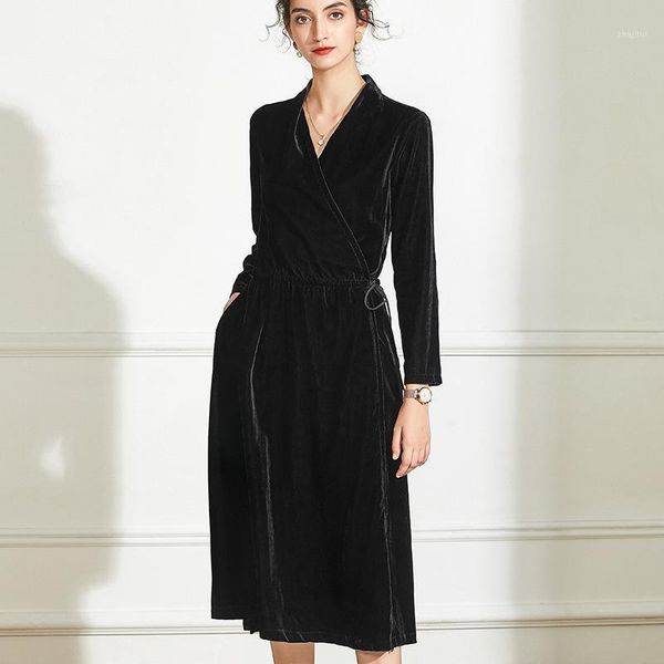 

real velvet dress women's design in spring and summer 2021 two piece, White