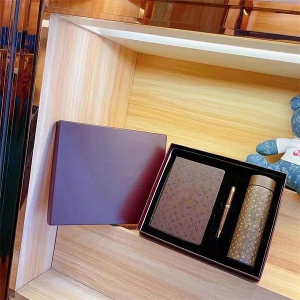 

fashion water bottles business gift set christmas classic home book pencil box