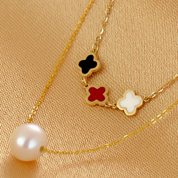 

18k gold au750 necklace mini clover natural freshwater pearl pendant lady, Black