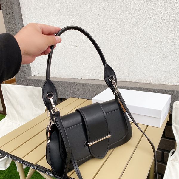 

designer handbags luxury cross body shoulder bags genuine leather different colors high-quality fashion brand various styles with original b