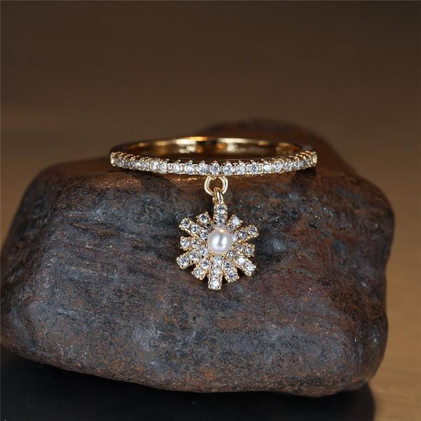 

wedding rings antique gold silver color ring luxury crystal small round stone white pearl snowflake pendant for women party, Slivery;golden