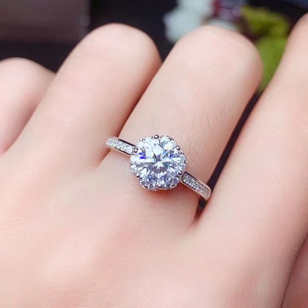 

cluster rings colife jewelry 1ct vvs grade moissanite wedding ring for woman real d color silver 925, Golden;silver