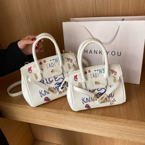 

2021 version cute 2021 graffiti bag portable one shoulder messenger bag luxuryss designerss yw