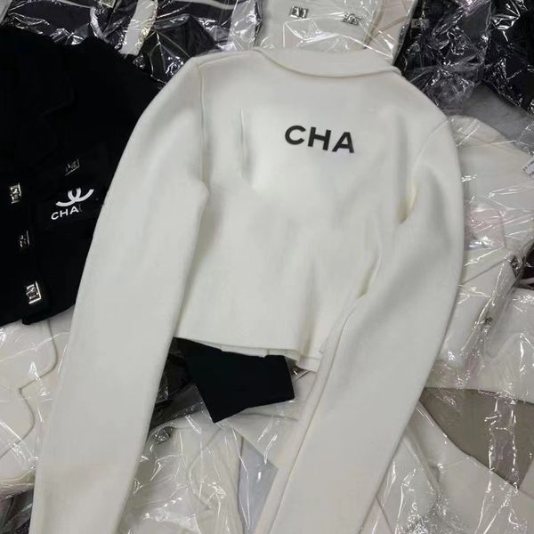 

2022 women's designer jacket early spring women's suit collar pocket korean version loose short metal button letter coat, Black;brown